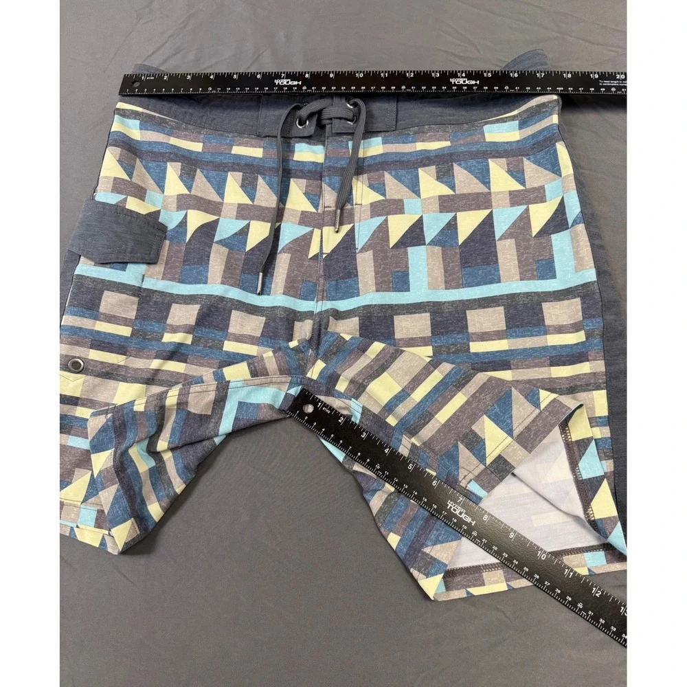 Prana Mens Aztec Board Shorts Size‎ 34 Blue Grey Yellow Geometric Tribal UPF 50
